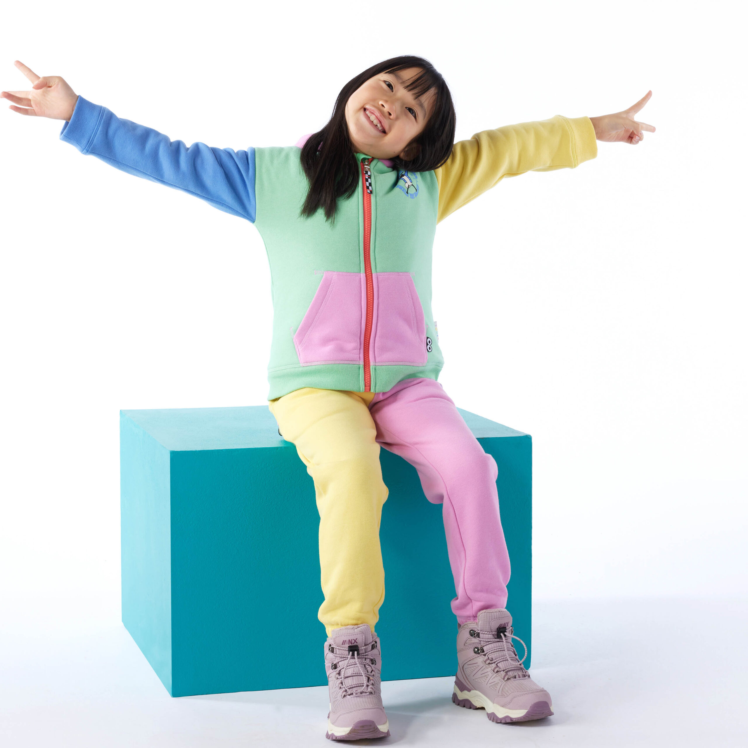 TOG24 Southdown Kids Shaun the Sheep Zip Sweat