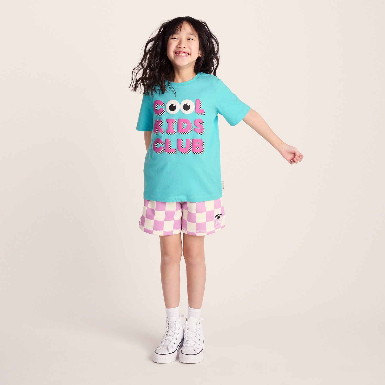 TOG24 Suffolk Kids Shaun the Sheep T-Shirt - Image 2