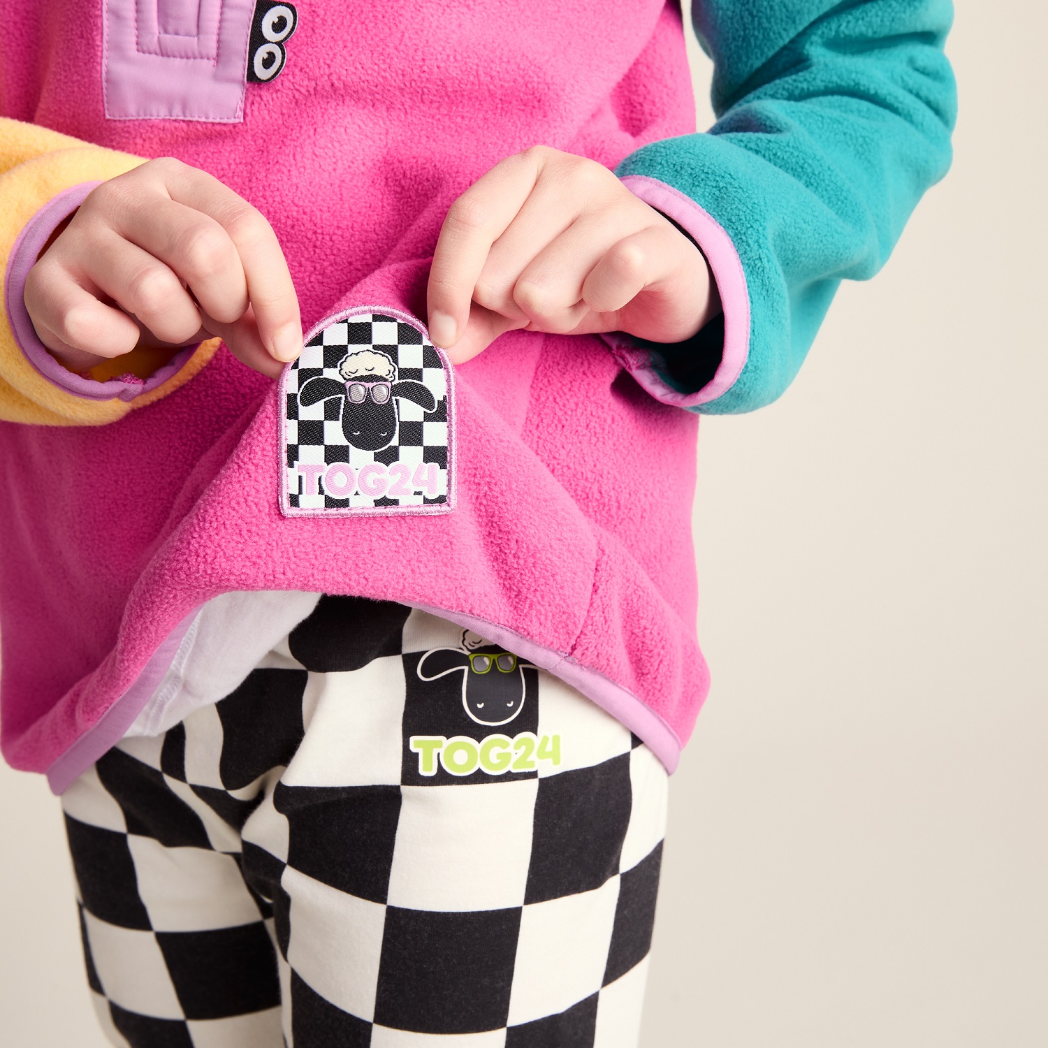 TOG24 Texel Kids Shaun the Sheep Fleece Zip Neck - Image 4